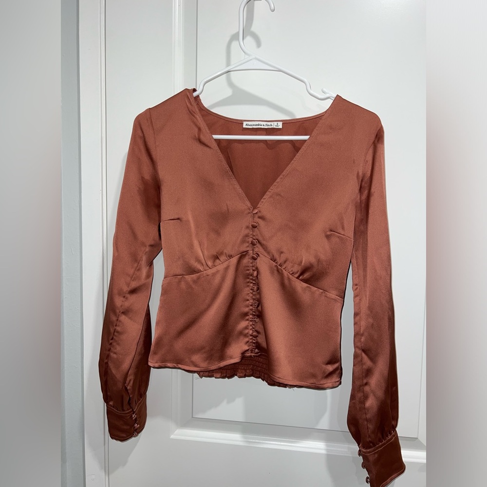 Satin bronze top